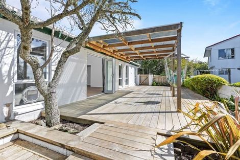 Photo of property in 1/168 Glamorgan Drive, Torbay, Auckland, 0630