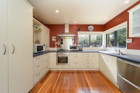 Photo of property in 24 Clearview Drive, Milson, Palmerston North, 4414