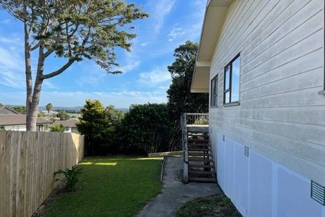 Photo of property in 6 Andros Place, Unsworth Heights, Auckland, 0632