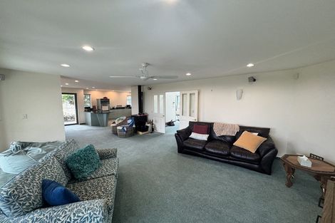 Photo of property in 69 Field Way, Waikanae Beach, Waikanae, 5036