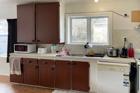 Photo of property in 84 Nortons Road, Avonhead, Christchurch, 8042