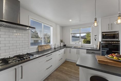 Photo of property in 21 Avro Crescent, Hornby, Christchurch, 8042