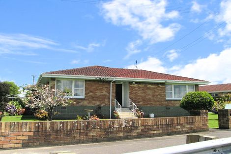 Photo of property in 2/4b Station Road, Papatoetoe, Auckland, 2025