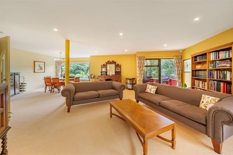 Photo of property in 55 Chatsworth Road, Silverstream, Upper Hutt, 5019