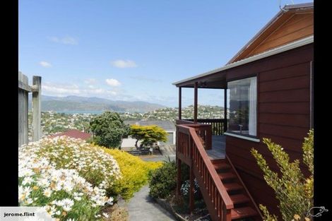 Photo of property in 17 Cobar Close, Maupuia, Wellington, 6022