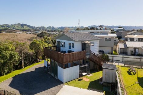 Photo of property in 266b Seaforth Road, Waihi Beach, 3611