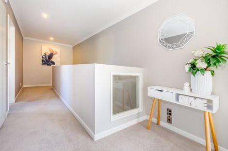 Photo of property in 19 Bluewater Place, Paraparaumu, 5032
