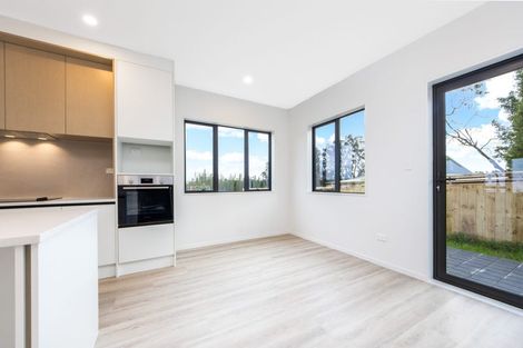 Photo of property in 33 Whiteywood Street, Westgate, 0814