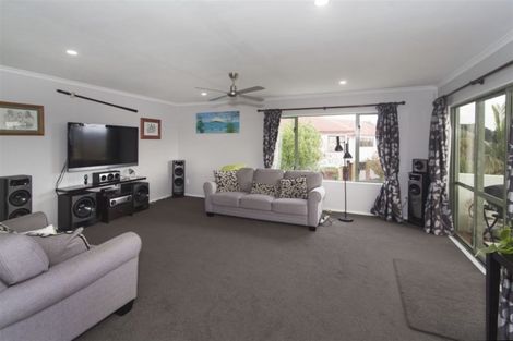 Photo of property in 5 Gerda Place, Ranui, Auckland, 0612