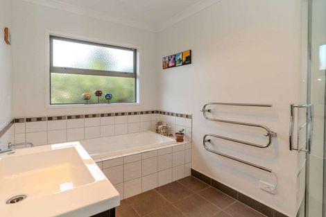 Photo of property in 6 Barrett Place, Kerikeri, 0230