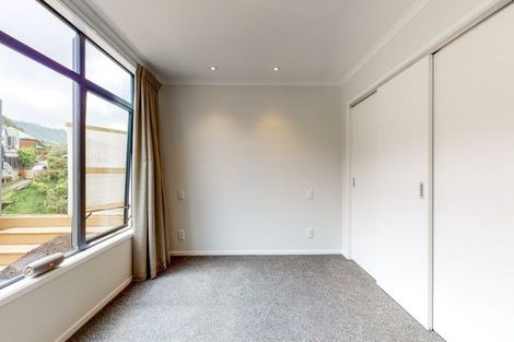 Photo of property in 11 Jacobsen Lane, Ngaio, Wellington, 6035