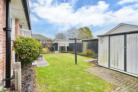 Photo of property in 2/21 Dunedin Street, Redwood, Christchurch, 8051