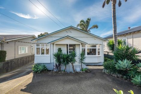 Photo of property in 83 Shackleton Road, Mount Eden, Auckland, 1024