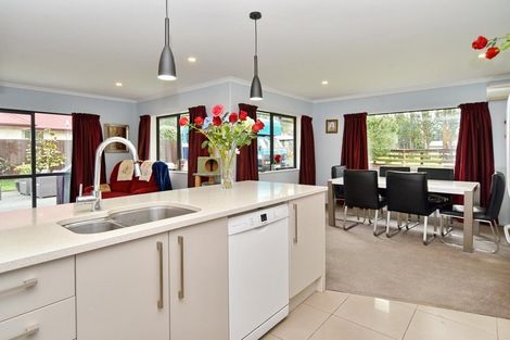 Photo of property in 10 Ascot Place, Rangiora, 7400