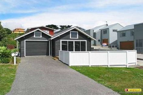 Photo of property in 5a Lambley Road, Titahi Bay, Porirua, 5022