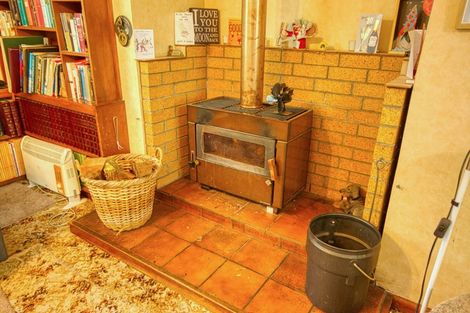 Photo of property in 19 Baty Place, Coal Creek, Greymouth, 7802