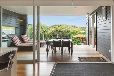 Photo of property in 23 Wehiwehi Road, Matapouri, Whangarei, 0173