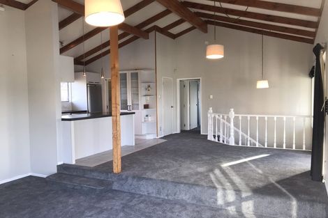 Photo of property in 2/2 Monde Place, Clover Park, Auckland, 2019