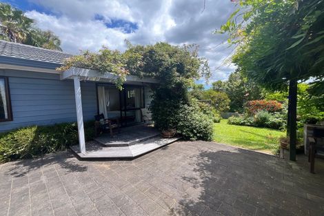 Photo of property in 15 Pinewood Grove, Botany Downs, Auckland, 2010