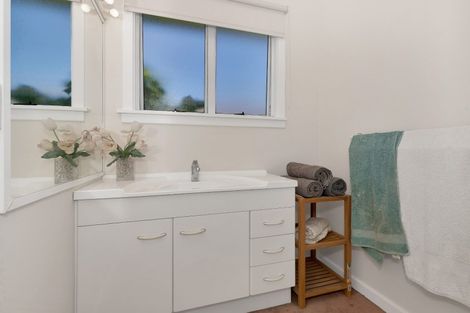 Photo of property in 335 Wairakei Road, Burnside, Christchurch, 8053
