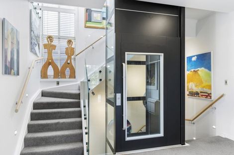 Photo of property in 31 Mcfarlane Street, Mount Victoria, Wellington, 6011