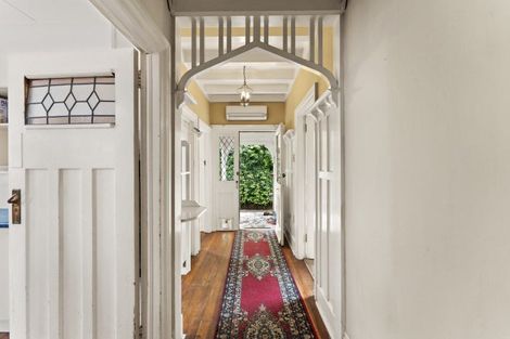 Photo of property in 9 Glenross Street, Glenross, Dunedin, 9011