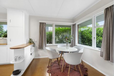 Photo of property in 15 Handyside Street, Tawa, Wellington, 5028