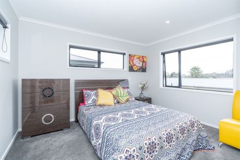 Photo of property in 2/10 Greta Street, Glenview, Hamilton, 3206