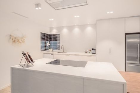 Photo of property in 266 Major Hornbrook Road, Mount Pleasant, Christchurch, 8081