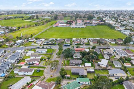 Photo of property in 10 Siska Place, Wattle Downs, Auckland, 2103