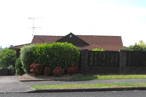 Photo of property in 6 Robin Lane, Browns Bay, Auckland, 0630