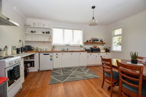 Photo of property in 17 Dixon Street, Carterton, 5713