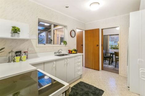 Photo of property in 3/5 Tobruk Crescent, Milford, Auckland, 0620