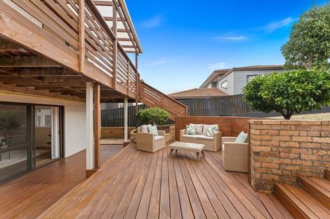 Photo of property in 19 Venus Place, Half Moon Bay, Auckland, 2012