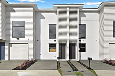 Photo of property in 17 Vincent Mcgrath Crescent, Swanson, Auckland, 0614