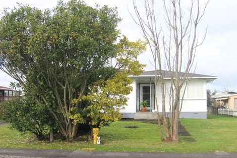 Photo of property in 6 Bremridge Place, Melville, Hamilton, 3206