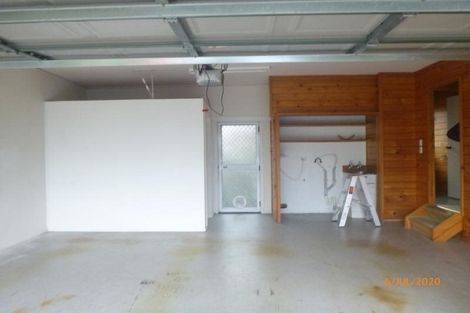 Photo of property in 93 Wiseley Road, West Harbour, Auckland, 0618