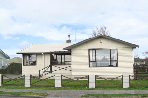Photo of property in 39 Lipscombe Crescent, Havelock North, 4130