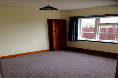 Photo of property in 28 Winters Road, Redwood, Christchurch, 8051