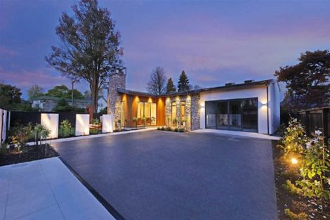 Photo of property in 42 Idris Road, Fendalton, Christchurch, 8052