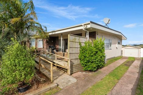 Photo of property in 218 Dickson Road, Papamoa Beach, Papamoa, 3118