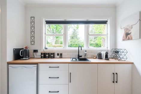 Photo of property in 18 Thornton Road, Cambridge, 3434