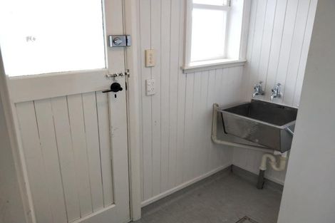 Photo of property in 3 Upham Terrace, Roslyn, Palmerston North, 4414