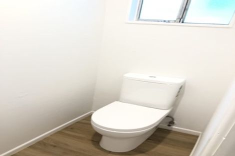 Photo of property in 2/159a Newlands Road, Newlands, Wellington, 6037