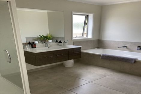 Photo of property in 32 Cape Cod Drive, Gulf Harbour, Whangaparaoa, 0930