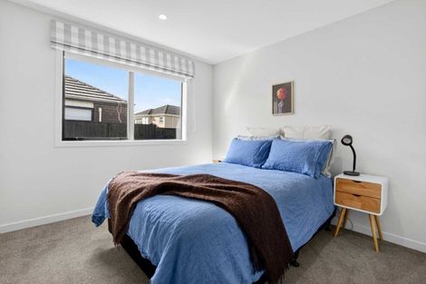 Photo of property in 2 Arohaina Avenue, Karaka, 2124