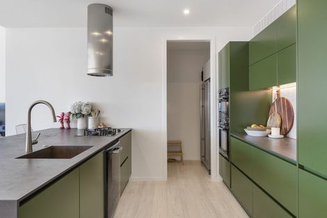 Photo of property in 71 Pah Road, Cockle Bay, Auckland, 2014