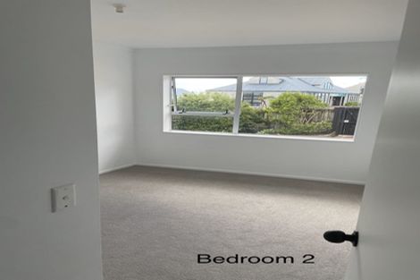 Photo of property in 2/318 Sunset Road, Unsworth Heights, Auckland, 0632