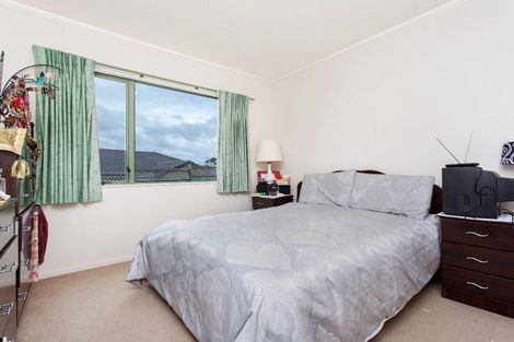 Photo of property in 9a Chilcott Road, Henderson, Auckland, 0612