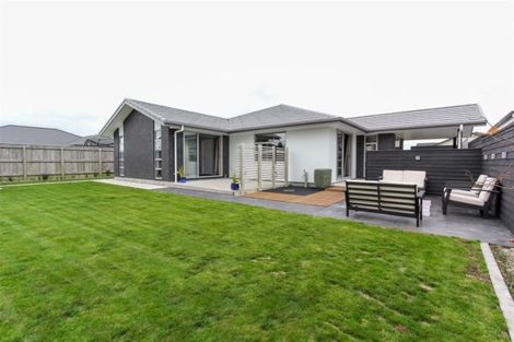 Photo of property in 4 Pebble Beach Court, Waiwhakaiho, New Plymouth, 4312